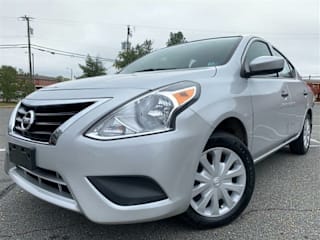 2017 Nissan Versa 1.6 S 3N1CN7AP5HL829506 2017 Nissan Versa 1.6 S