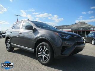 2018 Toyota RAV4 JTMZFREV4JJ727023 2018 Toyota RAV4