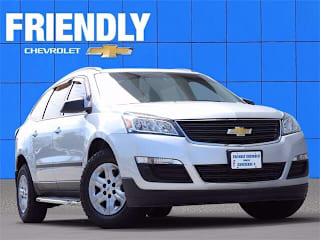 2017 Chevrolet Traverse LS 1GNKRFED4HJ265241 2017 Chevrolet Traverse LS