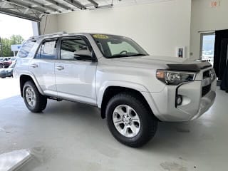 2018 Toyota 4Runner SR5 JTEBU5JR6J5538094 2018 Toyota 4Runner SR5