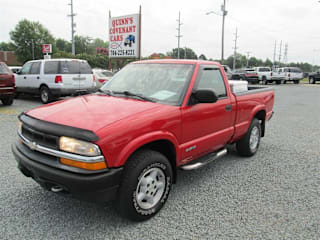 2000 Chevrolet S-10 Base 1GCDT14W4YK110806 2000 Chevrolet S-10 Base
