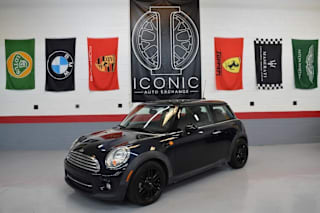 2012 MINI Cooper Base WMWSU3C54CT368915 2012 MINI Cooper Base