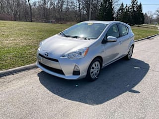 2013 Toyota Prius c JTDKDTB31D1530385 2013 Toyota Prius c