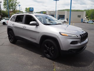 2018 Jeep Cherokee Latitude 1C4PJMCB8JD545907 2018 Jeep Cherokee Latitude