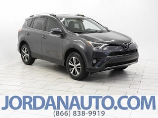 2017 Toyota RAV4 XLE JTMWFREV8HJ137758 2017 Toyota RAV4 XLE