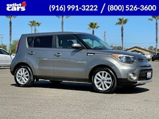 2018 Kia Soul + KNDJP3A53J7536901 2018 Kia Soul +