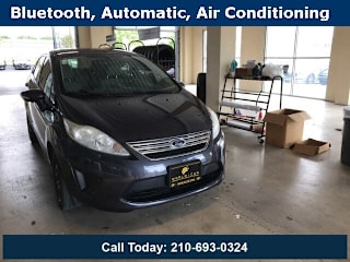 2013 Ford Fiesta SE 3FADP4BJ1DM204504 2013 Ford Fiesta SE