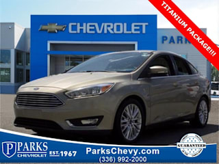 2015 Ford Focus Titanium 1FADP3J25FL338571 2015 Ford Focus Titanium