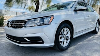 2017 Volkswagen Passat 1VWAT7A38HC003202 2017 Volkswagen Passat
