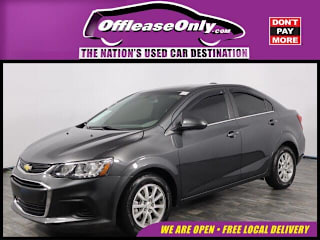 2019 Chevrolet Sonic 1G1JD5SB4K4108078 2019 Chevrolet Sonic