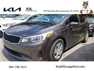 2018 Kia Forte LX 3KPFK4A77JE176236 2018 Kia Forte LX