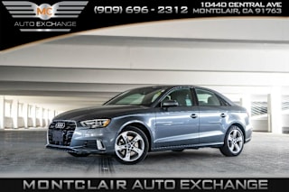 2018 Audi A3 WAUAUGFF4J1028745 2018 Audi A3