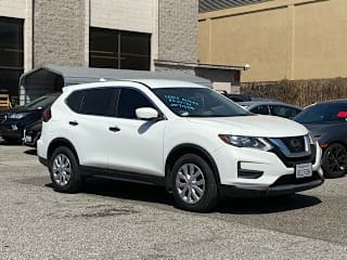 2018 Nissan Rogue S 5N1AT2MT4JC713376 2018 Nissan Rogue S
