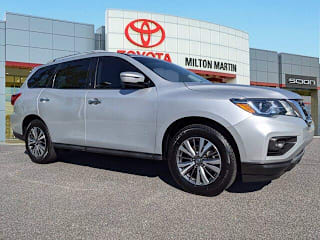 2018 Nissan Pathfinder 5N1DR2MN0JC630251 2018 Nissan Pathfinder