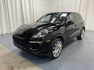 2018 Porsche Cayenne Platinum Edition WP1AA2A25JKA00142 2018 Porsche Cayenne Platinum Edition