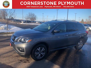 2017 Nissan Pathfinder S 5N1DR2MM0HC911113 2017 Nissan Pathfinder S