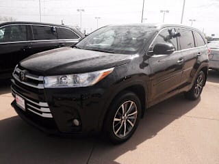 2018 Toyota Highlander XLE 5TDJZRFH3JS560721 2018 Toyota Highlander XLE