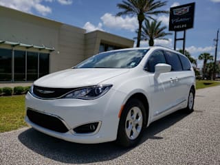 2017 Chrysler Pacifica Touring-L Plus 2C4RC1EGXHR778186 2017 Chrysler Pacifica Touring-L Plus