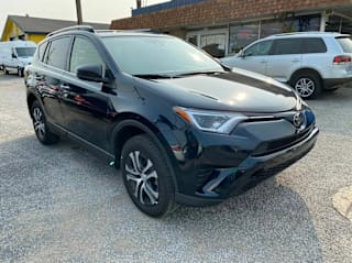 2018 Toyota RAV4 LE JTMBFREV1JJ250357 2018 Toyota RAV4 LE