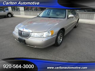 2001 Lincoln Town Car Signature 1LNHM82W01Y658701 2001 Lincoln Town Car Signature