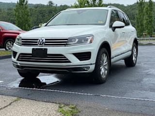 2016 Volkswagen Touareg VR6 Sport WVGEF9BP1GD003054 2016 Volkswagen Touareg VR6 Sport