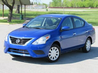2017 Nissan Versa 1.6 S 3N1CN7AP6HL846525 2017 Nissan Versa 1.6 S