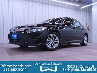 2019 Honda Accord LX 1HGCV1F19KA122018 2019 Honda Accord LX