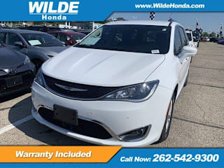 2018 Chrysler Pacifica Touring L 2C4RC1BG0JR233544 2018 Chrysler Pacifica Touring L