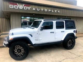 2020 Jeep Wrangler Unlimited Sahara 1C4HJXEN9LW258824 2020 Jeep Wrangler Unlimited Sahara
