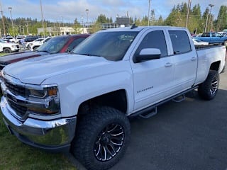 2017 Chevrolet Silverado 1500 LT 1GCUKREC1HF173277 2017 Chevrolet Silverado 1500 LT