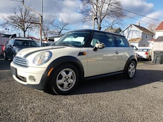 2010 MINI Cooper WMWMF3C54ATZ22681 2010 MINI Cooper