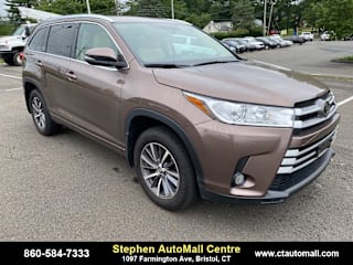 2018 Toyota Highlander XLE 5TDJZRFHXJS890064 2018 Toyota Highlander XLE