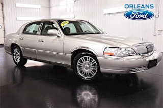 2010 Lincoln Town Car Signature Limited 2LNBL8CV9AX750324 2010 Lincoln Town Car Signature Limited