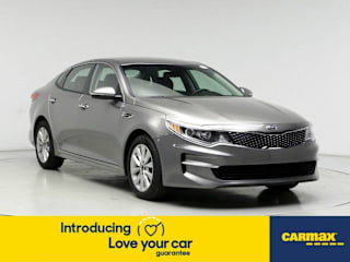 2018 Kia Optima 5XXGU4L3XJG199946 2018 Kia Optima