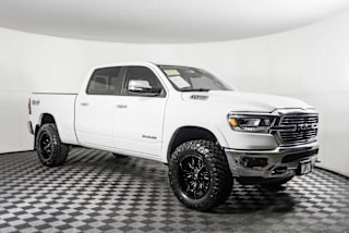 2020 Ram Pickup 1500 1C6SRFRT3LN113230 2020 Ram Pickup 1500