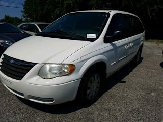 2005 Chrysler Town and Country 2C4GP54L65R133810 2005 Chrysler Town and Country