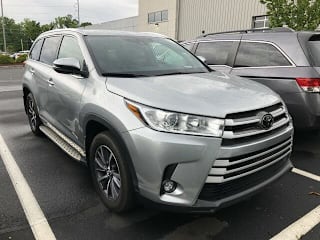 2018 Toyota Highlander XLE 5TDJZRFH6JS838835 2018 Toyota Highlander XLE