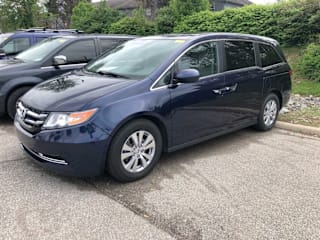 2016 Honda Odyssey SE 5FNRL5H33GB168799 2016 Honda Odyssey SE
