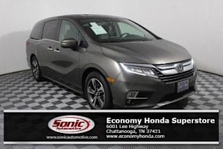2018 Honda Odyssey Touring 5FNRL6H88JB056654 2018 Honda Odyssey Touring