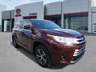2018 Toyota Highlander LE 5TDBZRFHXJS850068 2018 Toyota Highlander LE