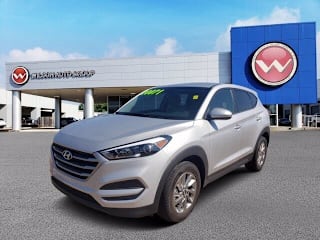 2018 Hyundai Tucson SE KM8J23A42JU810561 2018 Hyundai Tucson SE