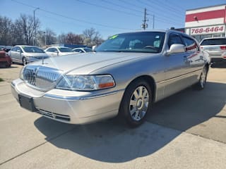 2004 Lincoln Town Car Ultimate 1LNHM83W54Y621162 2004 Lincoln Town Car Ultimate