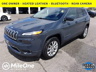 2018 Jeep Cherokee 1C4PJMDB1JD617142 2018 Jeep Cherokee