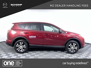 2018 Toyota RAV4 LE 2T3BFREV0JW782748 2018 Toyota RAV4 LE