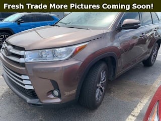 2018 Toyota Highlander XLE 5TDKZRFHXJS275969 2018 Toyota Highlander XLE