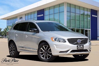 2017 Volvo XC60 T6 Dynamic YV449MRR4H2016151 2017 Volvo XC60 T6 Dynamic