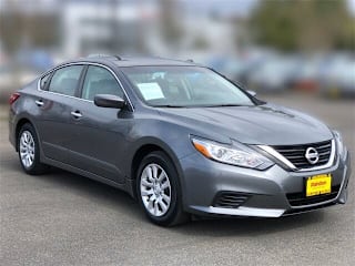 2018 Nissan Altima 1N4AL3AP5JC145002 2018 Nissan Altima