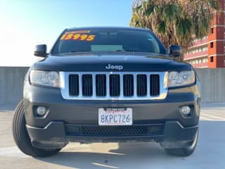 2011 Jeep Grand Cherokee Laredo 1J4RR4GG4BC555603 2011 Jeep Grand Cherokee Laredo