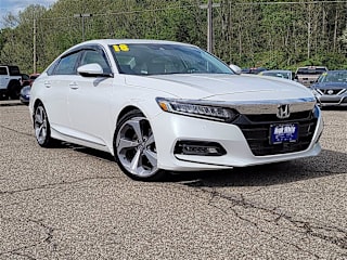 2018 Honda Accord Touring 1HGCV1F99JA084522 2018 Honda Accord Touring