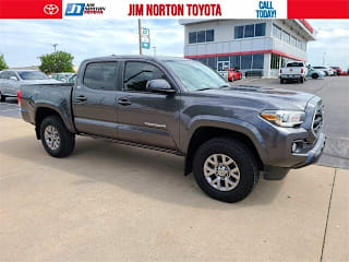 2016 Toyota Tacoma SR5 V6 5TFCZ5AN7GX044296 2016 Toyota Tacoma SR5 V6